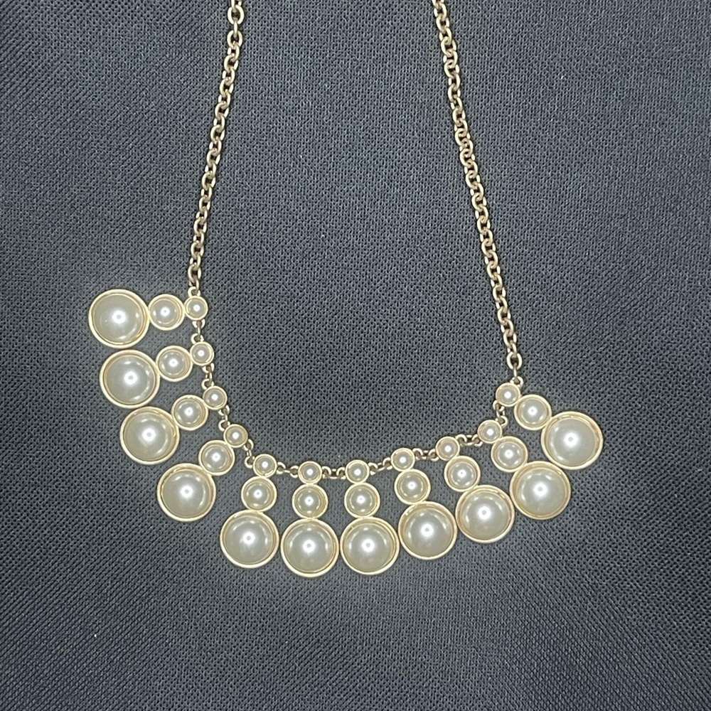 Handmade Gold and Cream Pearl Necklace - Picture 2 of 2